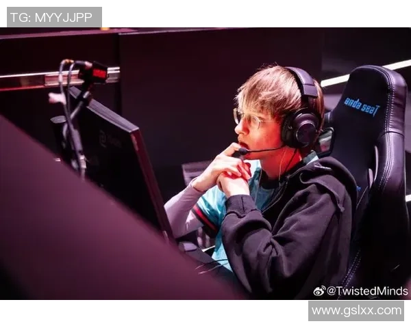 《Twisted Minds绝地求生战队全纪录 揭秘战术与幕后故事》