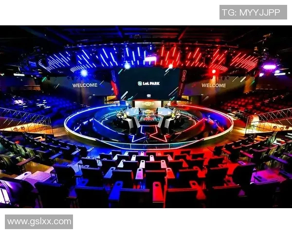 《电竞产业发展现状与未来趋势分析：从职业联赛到全民电竞的崛起》