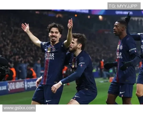 巴黎圣日耳曼足球俱乐部的崛起与全球影响力探索 巴黎圣日耳曼足球俱乐部的崛起与全球影响力探索