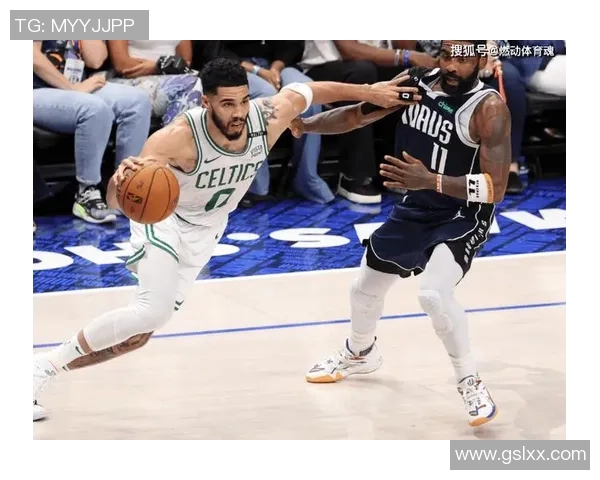 独行侠迎战凯尔特人焦点对决杜兰特与塔图姆谁能主宰比赛走势